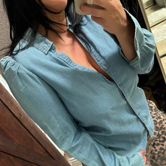 PAIGE Tops - PAIGE puff sleeve button up denim women’s